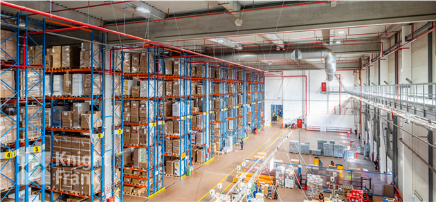 Skladový prostor - Skladové prostory u letiště  - Možnost krátkodobého pronájmu - 