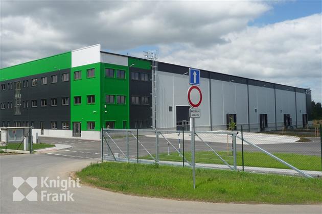 Skladový prostor - Česká Třebová - se službami nebo bez 3 700 m2 k dispozici - Česká Třebová