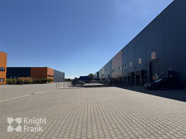Skladový prostor - Zápy - skladové jednotky od 270 m2 - Zápy