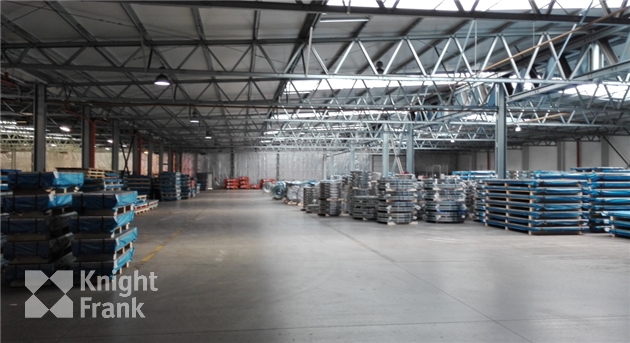 Skladový prostor - Kolín - 2 600 m2 od prosince  - Kolín V