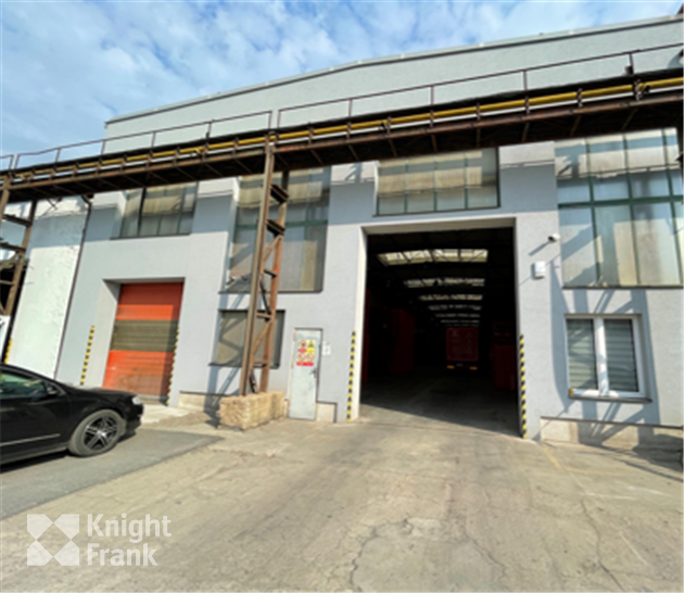 Skladový prostor - Čelákovice - 1 500 m2 netemperovaný prostor k dispozici - Čelákovice